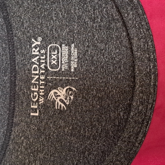 Magenta & camo open back tank top NWOT. Workout attire. Attractive look. - Picture 2 of 7